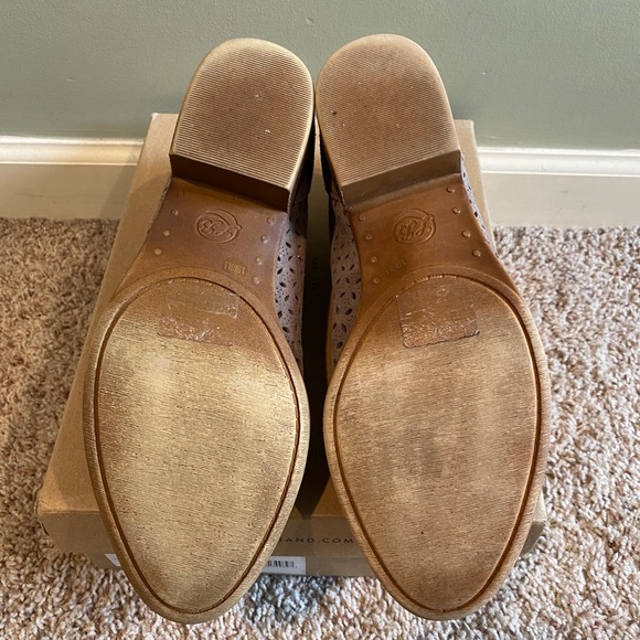 Like New~ Lucky Brand “Bergyn” perforated bootie - Picture 6 of 10